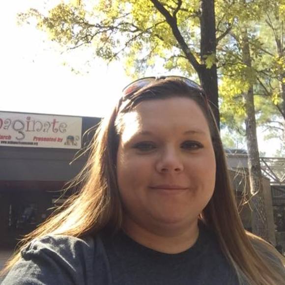 Meet your Posher, Kristen - Picture 1 of 1